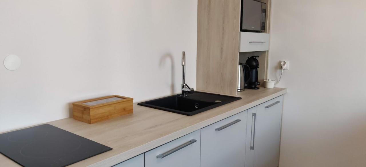 Apartamenty Hugo Centrum สวูพสค์ ภายนอก รูปภาพ